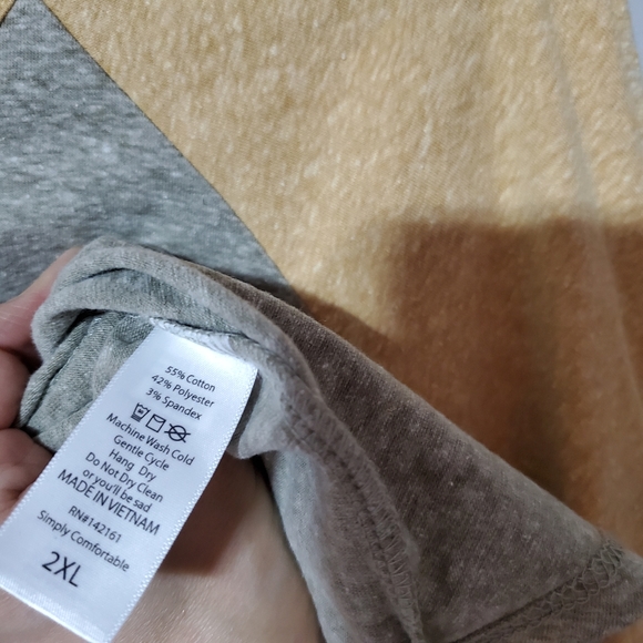 LuLaRoe | XXL Shirt Randy Solid Body (Taupe Gray) / Sleeves Solid Mustard Yellow - Picture 3 of 3